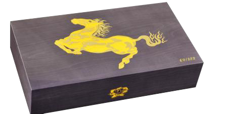 HORSE Humidor Dyed purple and 